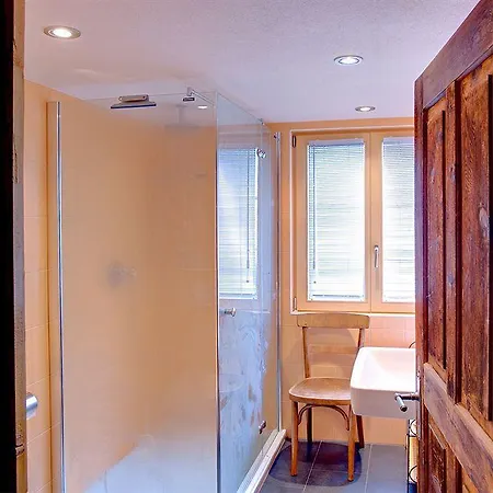 Apartment Good Value By Mountain Exposure